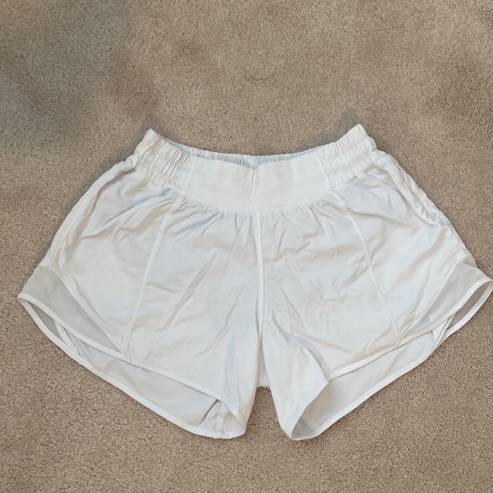 SOLD. lululemon LR hotty hot shorts 4”